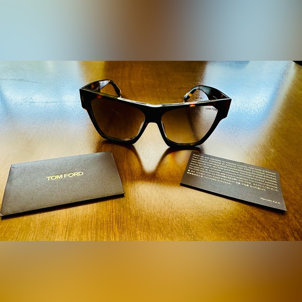 Tom Ford Dove TF 942 Tortoise Shell Sunglasses